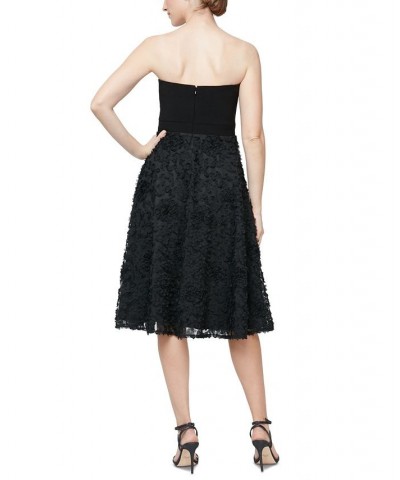 Women's Strapless Floral Applique A-Line Skirt Black $42.16 Dresses