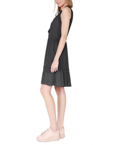 Women's Printed Split-Neck Sleeveless Shift Dress Black $34.81 Dresses