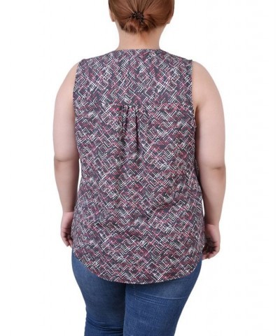 Plus Size Sleeveless Pintucked Blouse Black Red Chervon $14.35 Tops