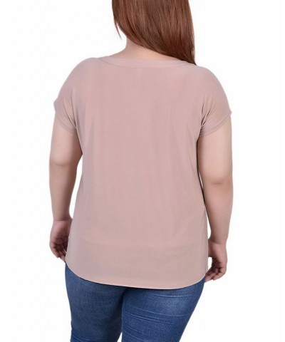 Plus Size Short Sleeve Grommet Top with Keyhole Tan/Beige $14.35 Tops